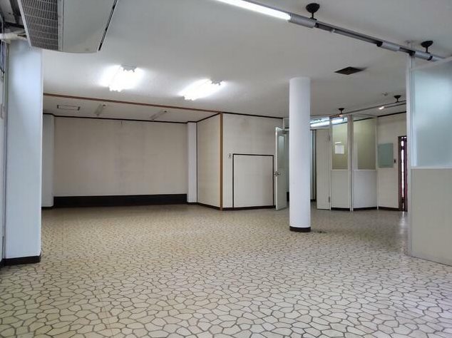 上植野町吉備寺テナント リビング