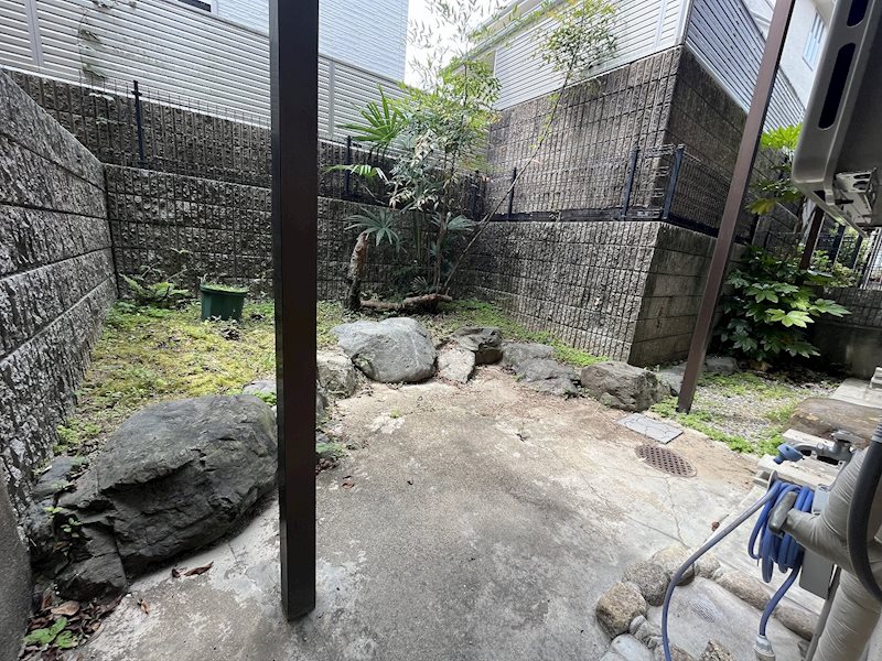 長法寺南野4-1　貸家 庭
