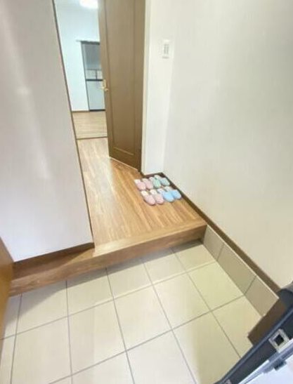 羽束師鴨川町161-16貸家 玄関
