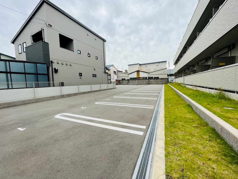 セジュールUMEDA 駐車場