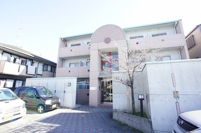 アザレア館 外観