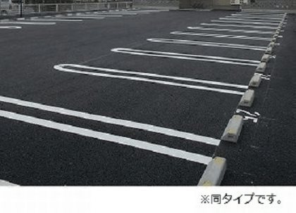 エスポワールⅤ 駐車場