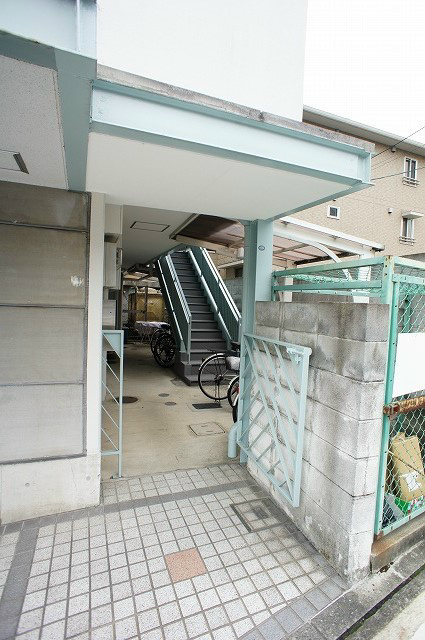 アクトⅠ エントランス