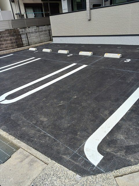 グランクレスタ　シェル 駐車場