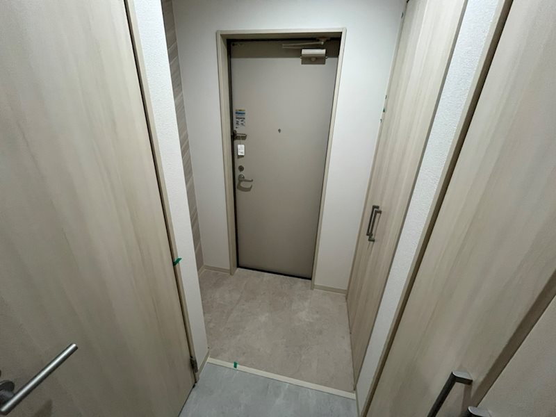 クリエオーレ滝ノ町 玄関