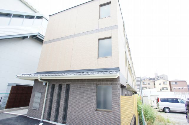 アルディエンテＹ&Ｊ 外観