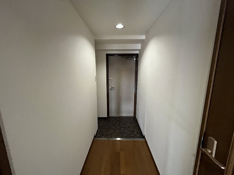 ロイヤル清涼 玄関