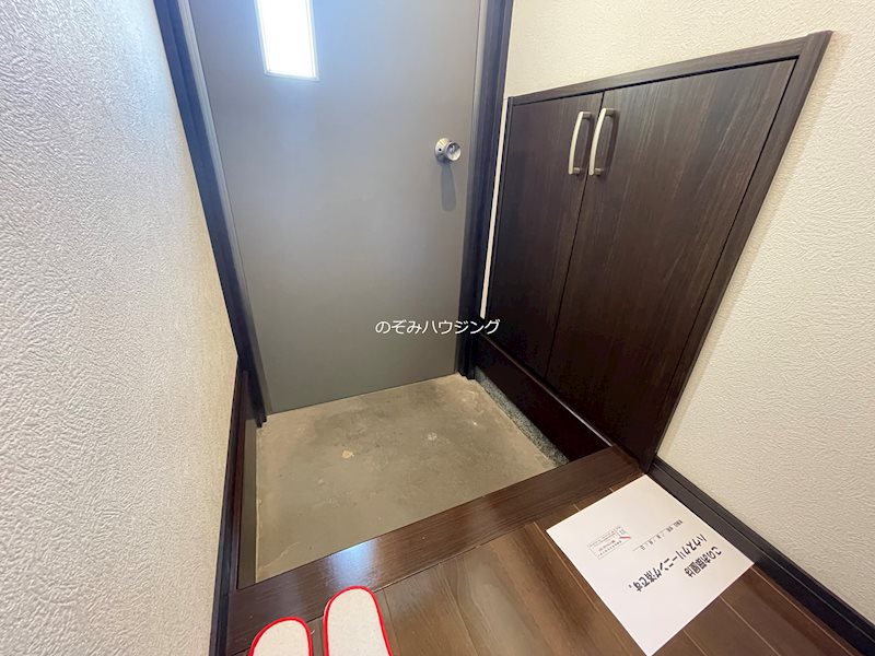 馬場川原17-16テラスハウス 玄関
