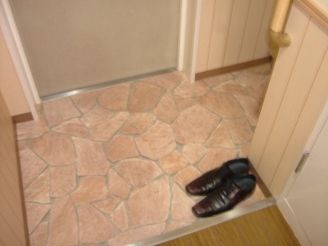 ロイヤル清涼 玄関