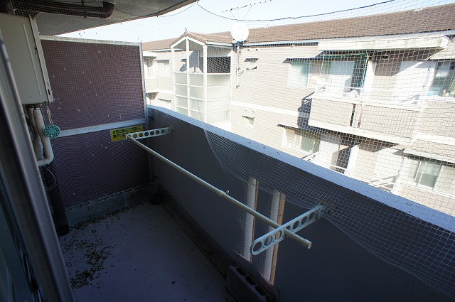京都府京都市伏見区羽束師鴨川町75-1 ベランダ