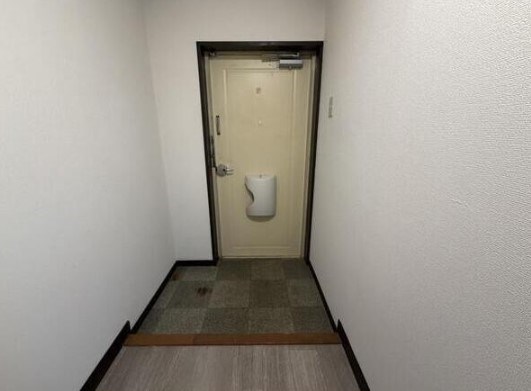 ニューシャトー長岡 玄関