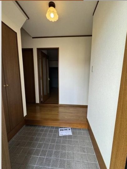 京都府長岡京市開田４丁目5-1 玄関