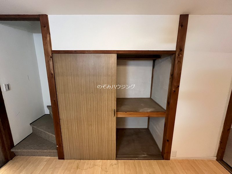 鳴滝安井殿町10ｰ4店舗付き住宅 収納