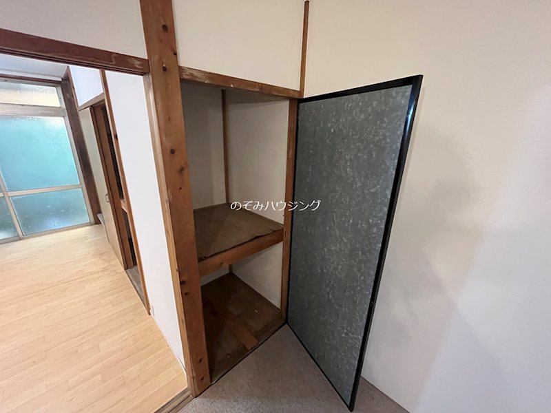 鳴滝安井殿町10ｰ4店舗付き住宅 その他