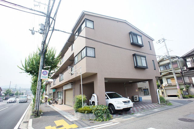 カサベルデ 外観