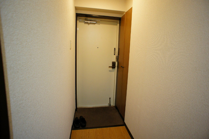 カサベルデ 玄関