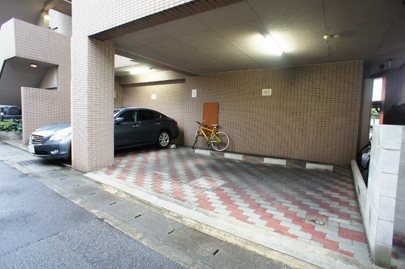 カサベルデ 駐車場