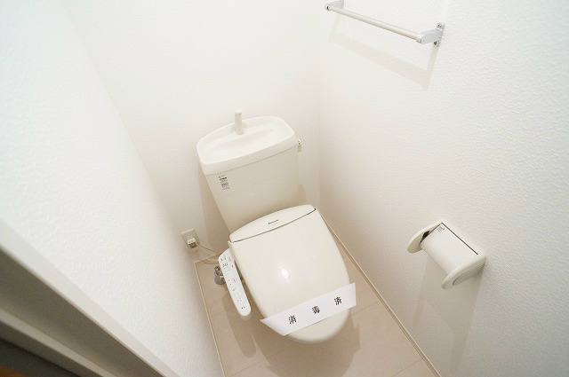 アリヴィオ清涼　A棟 トイレ