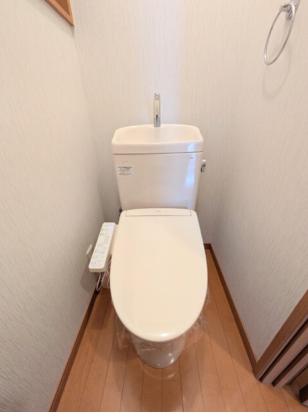 向日市鶏冠井町秡所戸建 トイレ
