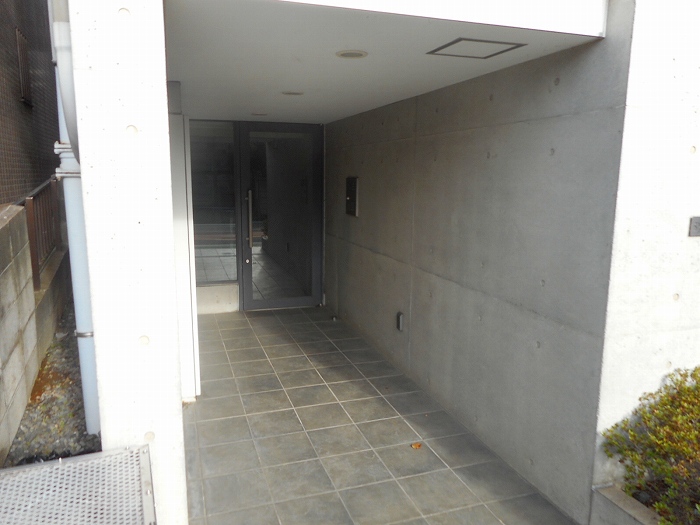 東京都国分寺市東元町２丁目 エントランス