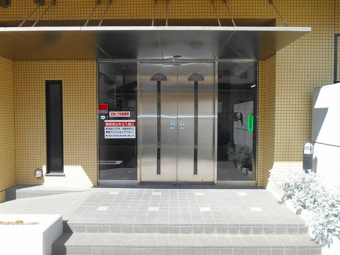 東京都昭島市朝日町１丁目 エントランス