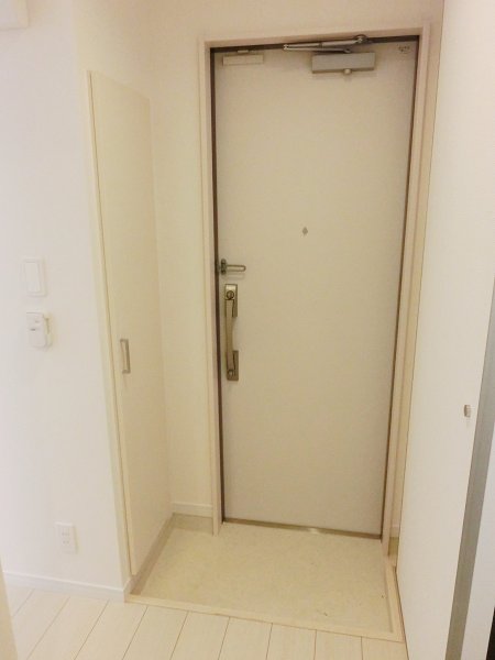 東京都日野市新町２丁目 玄関