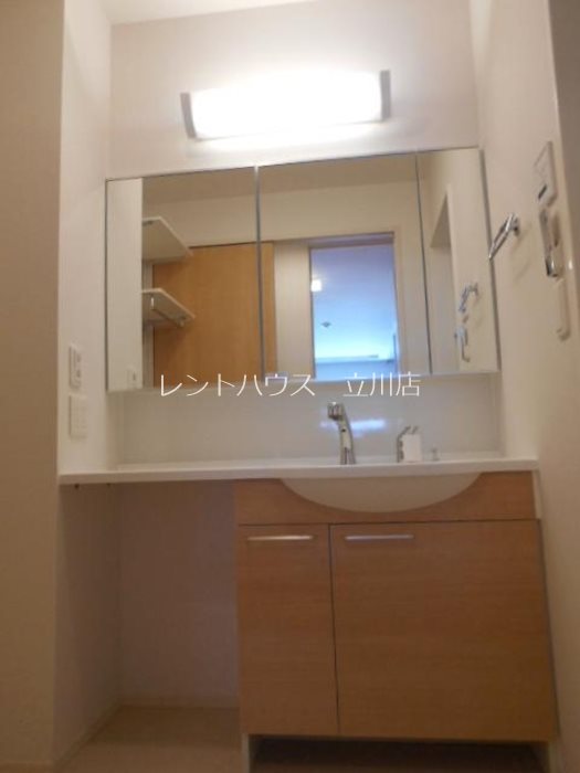 東京都立川市幸町５丁目 洗面所