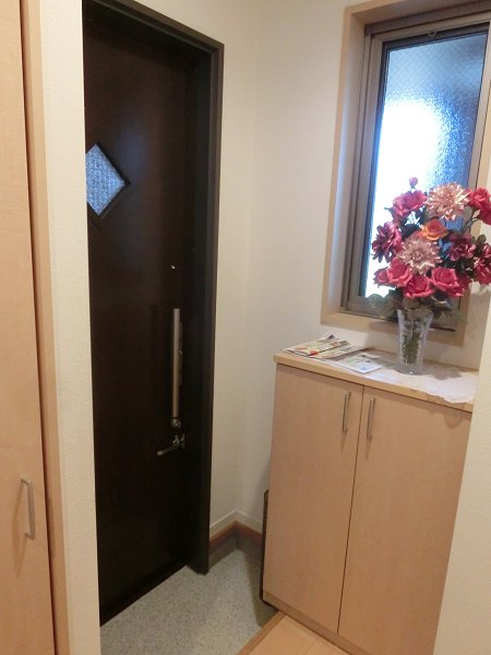 東京都立川市上砂町１丁目 玄関