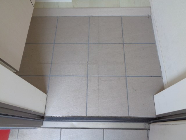 東京都国分寺市戸倉３丁目 玄関
