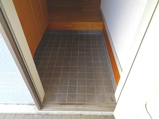 東京都国分寺市並木町３丁目 玄関