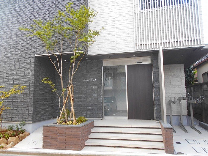 東京都立川市高松町３丁目 エントランス