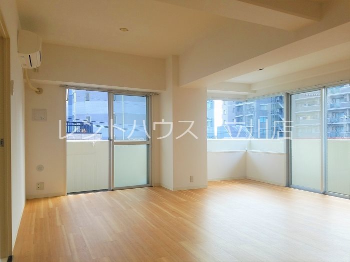 東京都立川市曙町１丁目 リビング