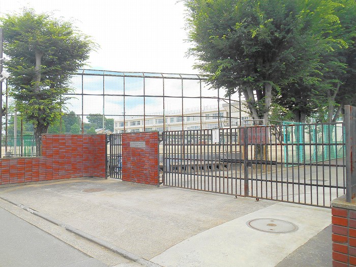 東京都立川市幸町１丁目 中学校