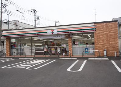 東京都昭島市東町１丁目 コンビニ