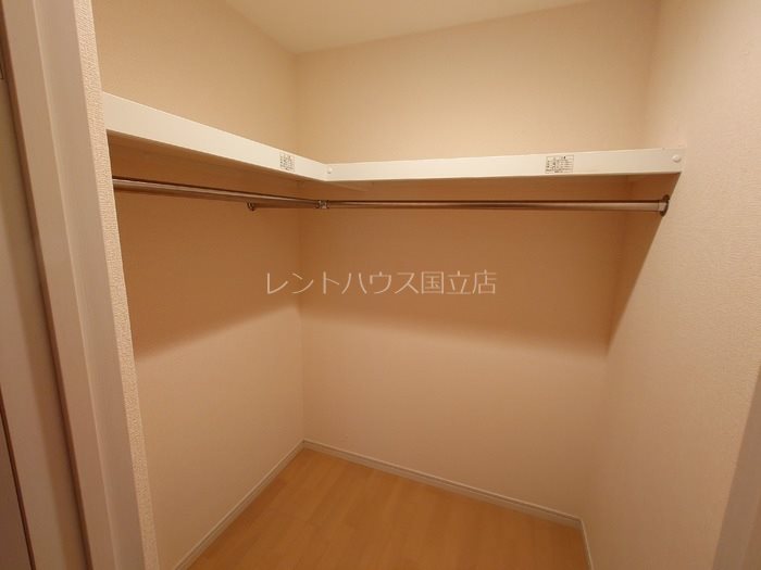 東京都立川市栄町３丁目 収納