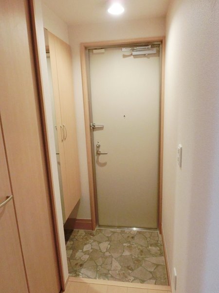 東京都日野市豊田２丁目 玄関