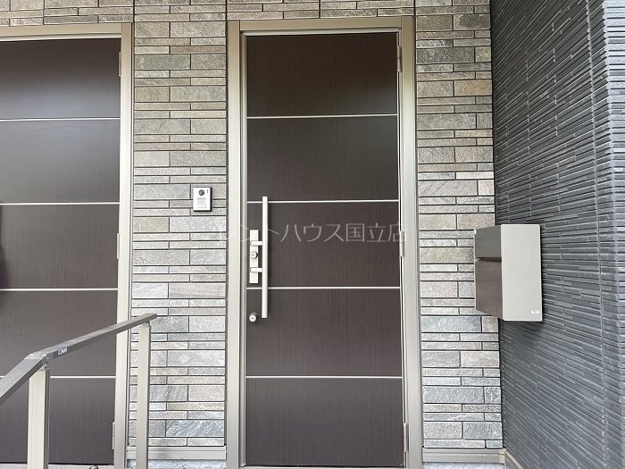 東京都国立市西１丁目 玄関