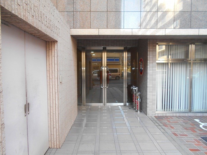 東京都立川市高松町３丁目 玄関