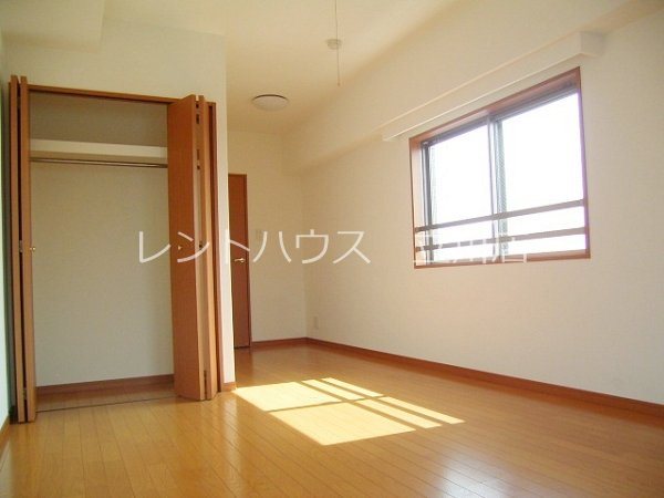 東京都立川市羽衣町２丁目 収納