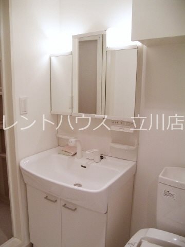 東京都立川市羽衣町２丁目 洗面所