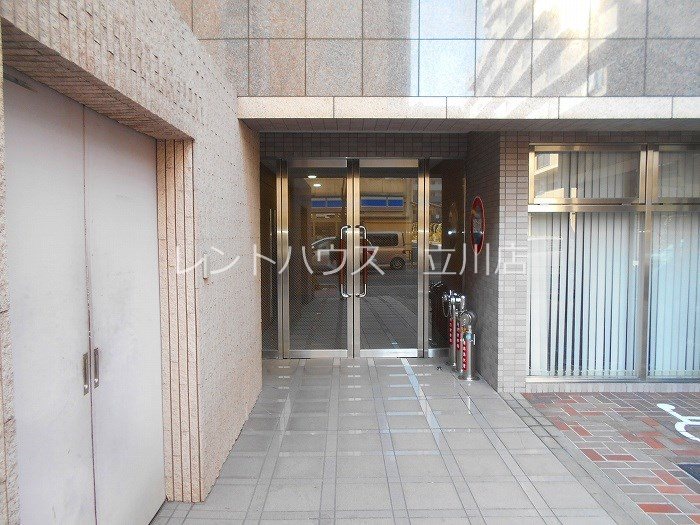 東京都立川市高松町３丁目 エントランス