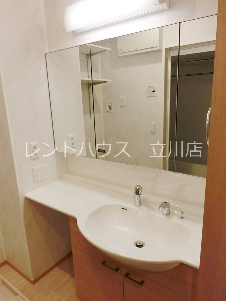 東京都立川市柴崎町４丁目 洗面所