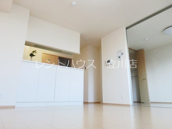 東京都立川市柴崎町４丁目 リビング