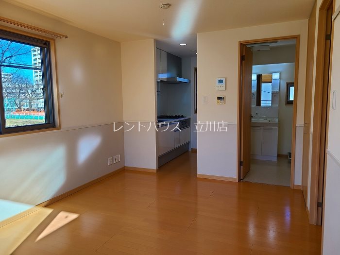 東京都立川市上砂町１丁目 リビング