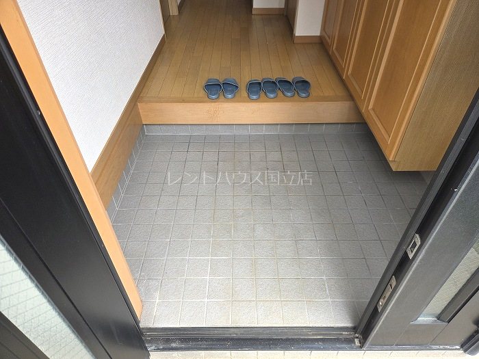 東京都国立市北２丁目 玄関