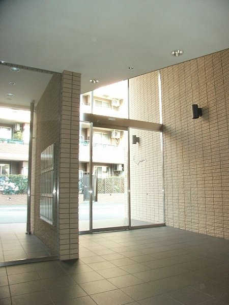 東京都日野市新町１丁目 ロビー