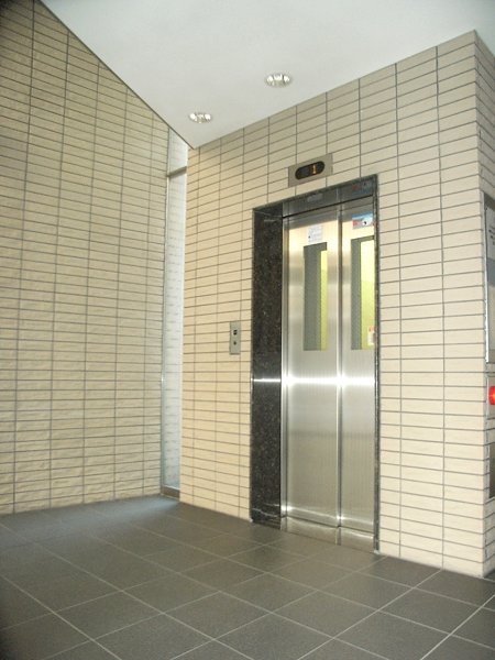 東京都日野市新町１丁目 エントランス