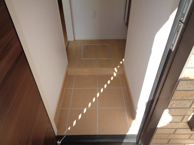 東京都国立市東２丁目 玄関