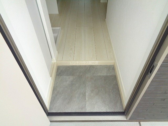 東京都国分寺市日吉町２丁目 玄関