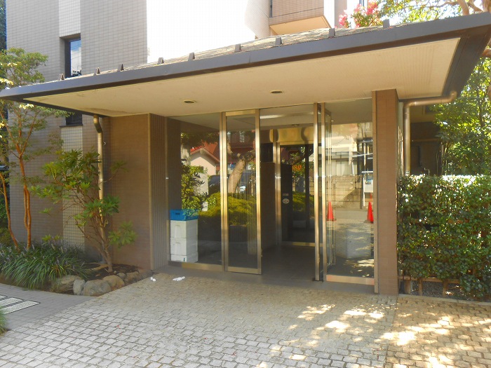 東京都国分寺市西恋ヶ窪１丁目 エントランス
